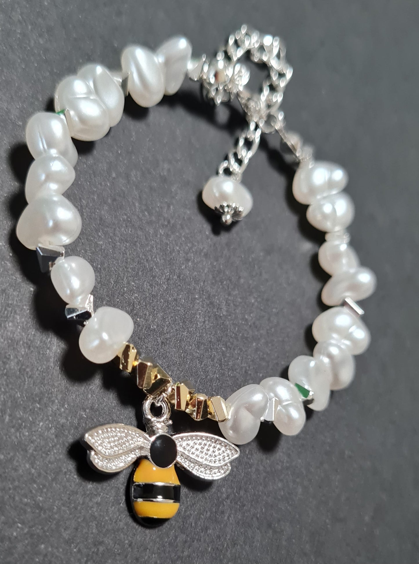 Bracciali della Collezione Fiume di Perle