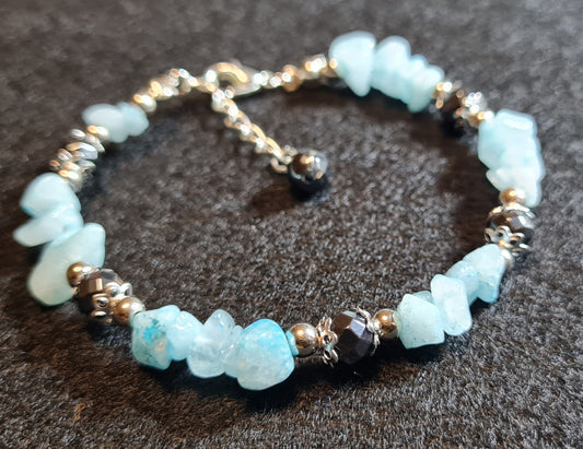 Bracciale di Acquamarina e piccole Perle di Ematite