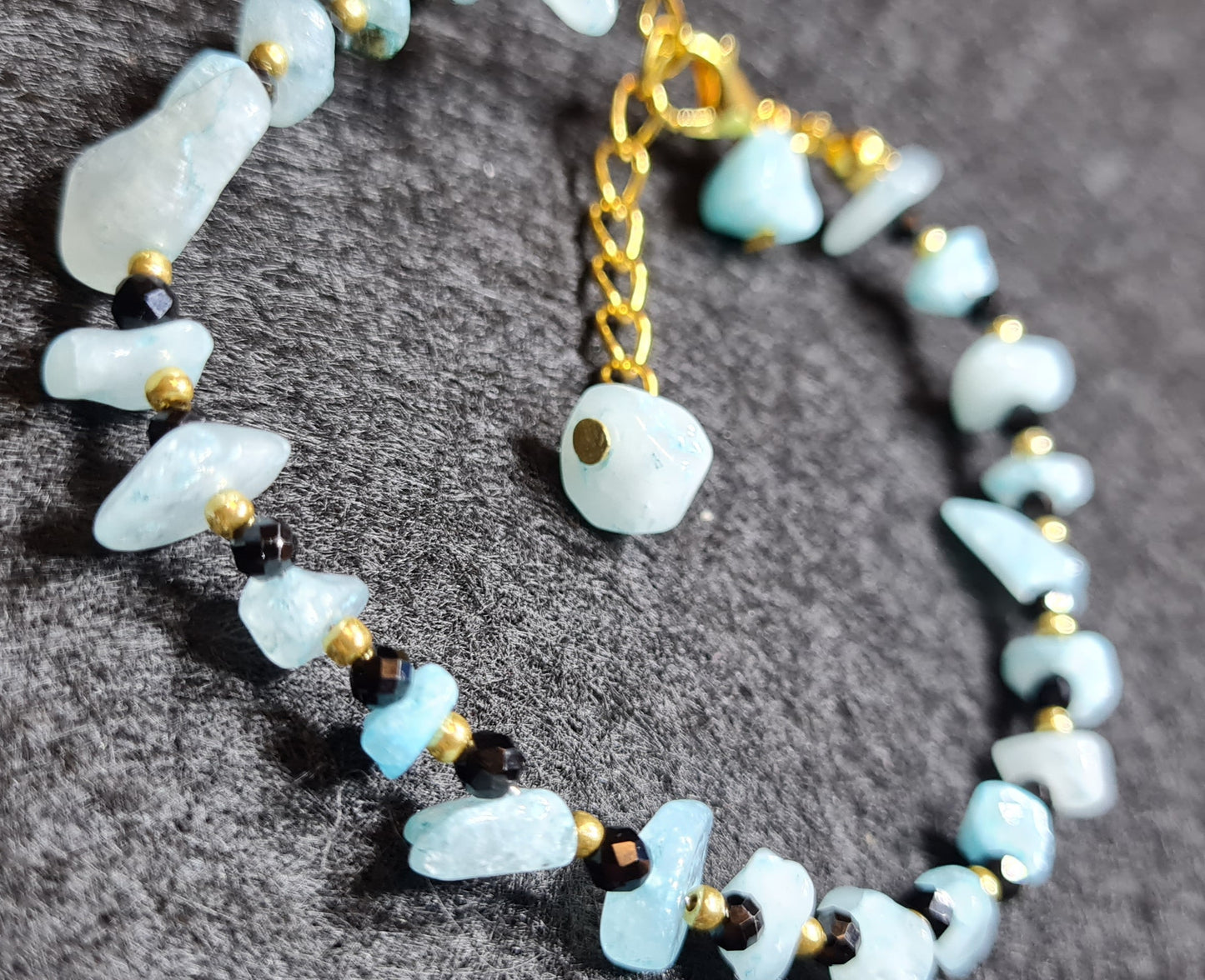 Bracciale di Gemme di acquamarina e cristalli