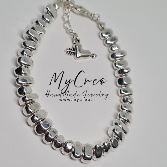 Bracciale Semirigido con Perle di Ematite Asimmetrica Argento