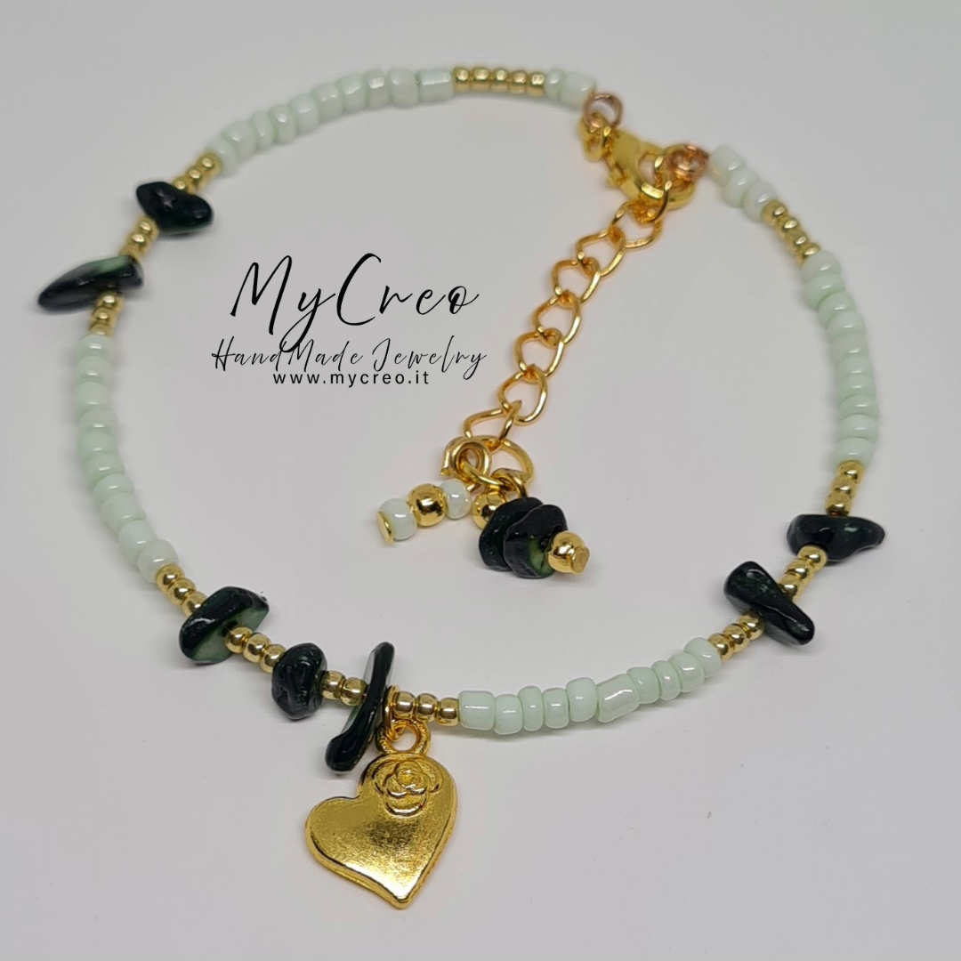 Bracciale rigido con scaglie di Avventurina Verde