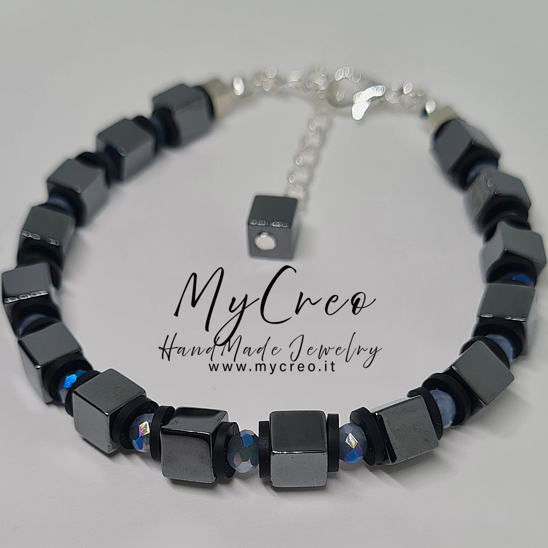 Bracciale Unisex con perle quadrate di Ematite