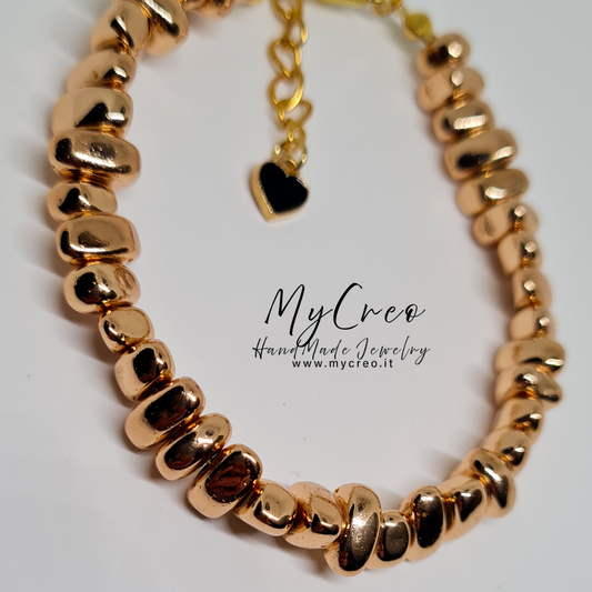 Bracciale Semirigido con Perle di Ematite Dorata Asimmetrica