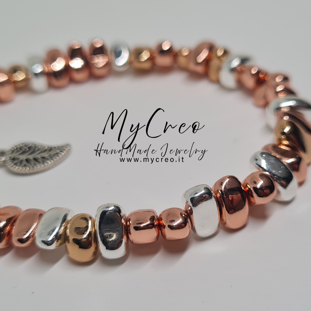 Bracciale Semirigido con Perle di Ematite Asimmetrica Argento