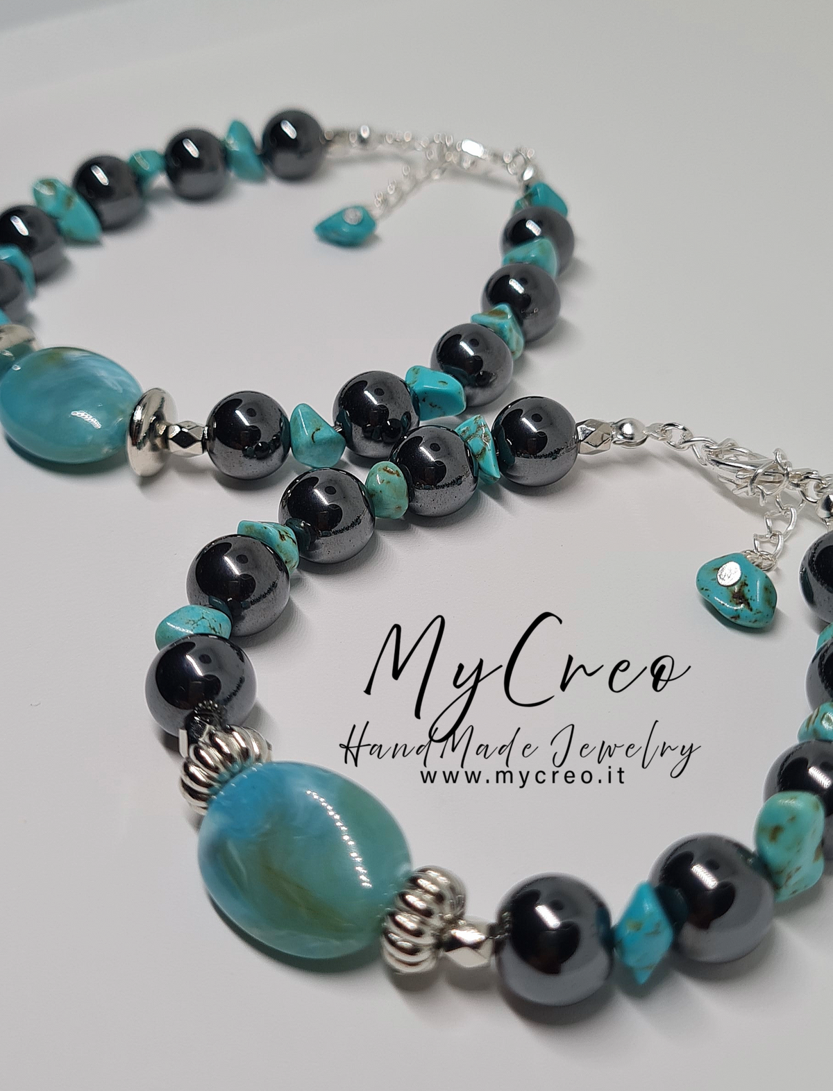 Bracciale Unisex con perle di Ematite e scaglie di gemme di diaspro Turchese